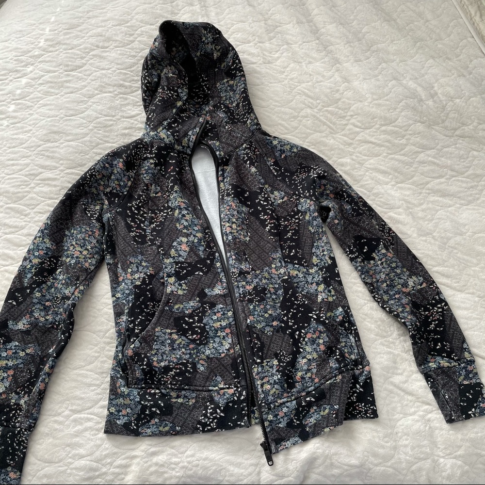 Lululemon coat